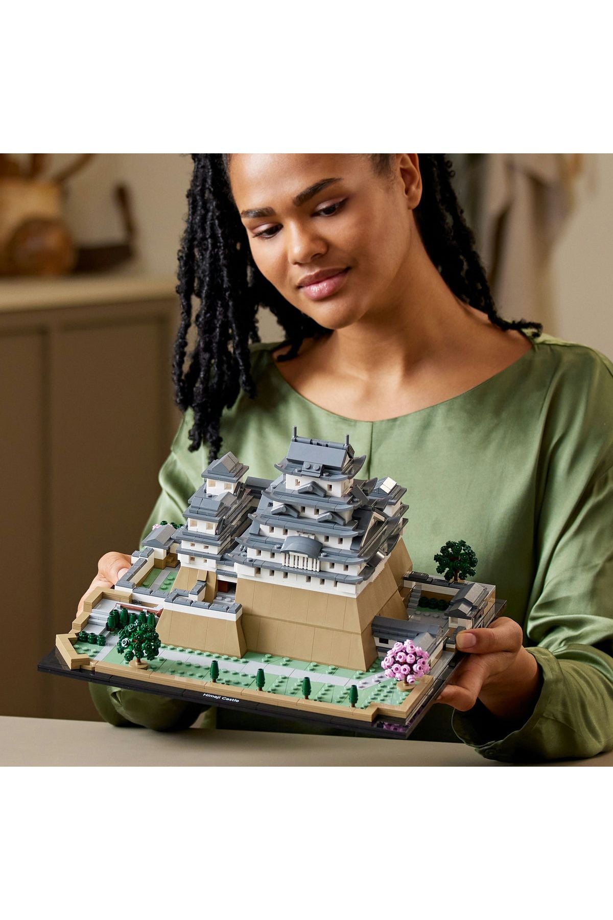 LEGO Architecture Mimari Simgeler Koleksiyonu: Himeji Kalesi 21060 - Model Yapım Seti (2125 Parça)